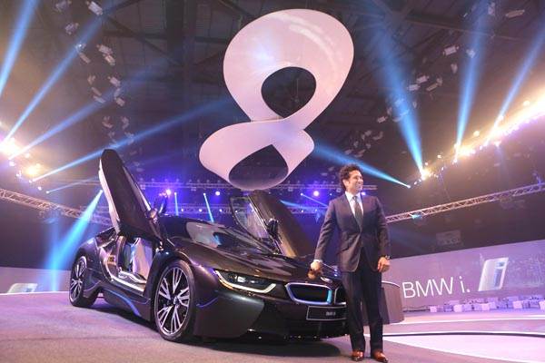 BMW i8 launched in India at Rs 2.29 crore
